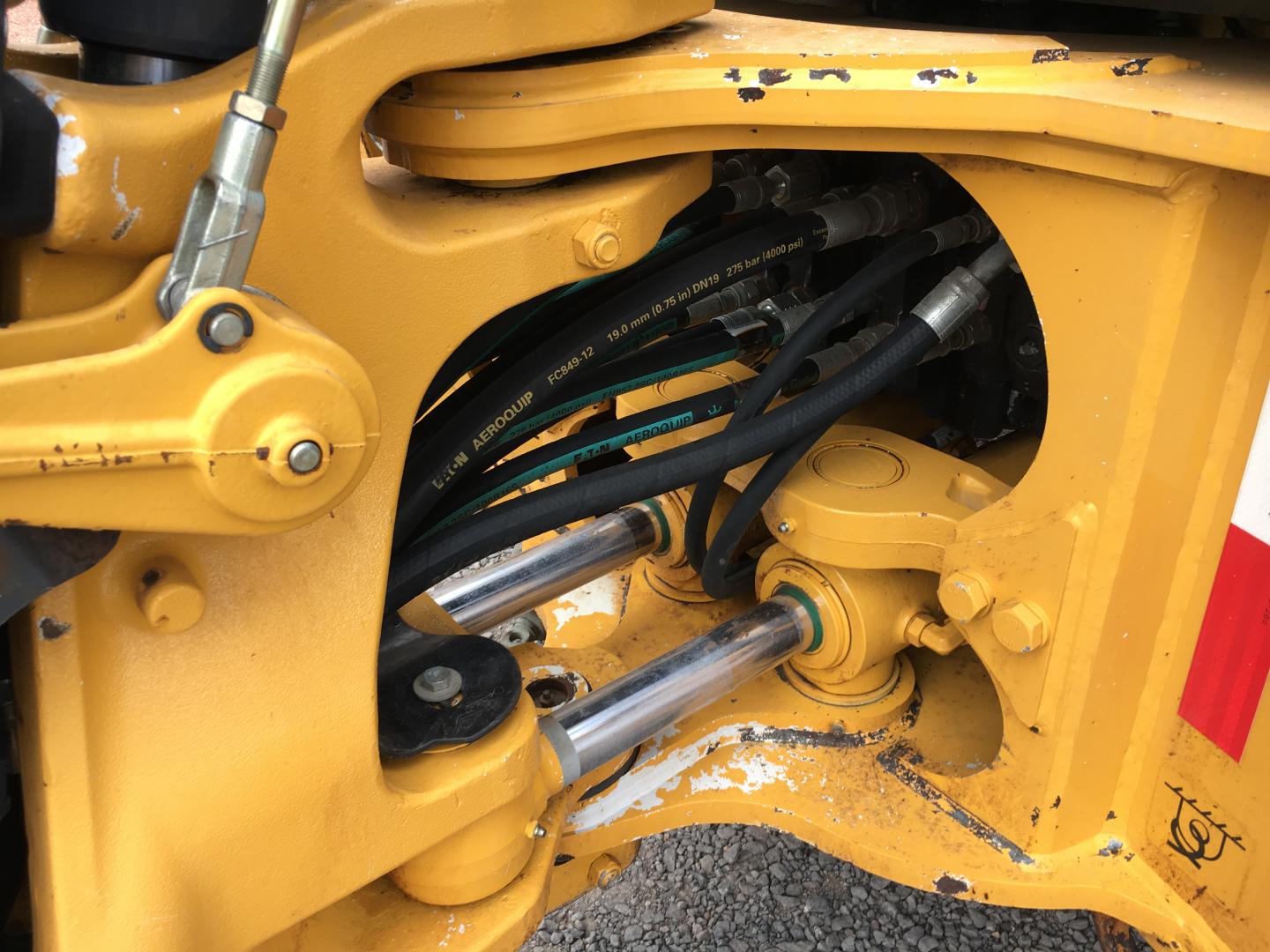 ./imagenes/INVOICE/2019/16902/RETROEXCAVADORA 410K (17).JPG